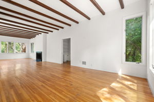 Interior (3 of 38)