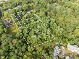 Drone (4 of 8)plotline