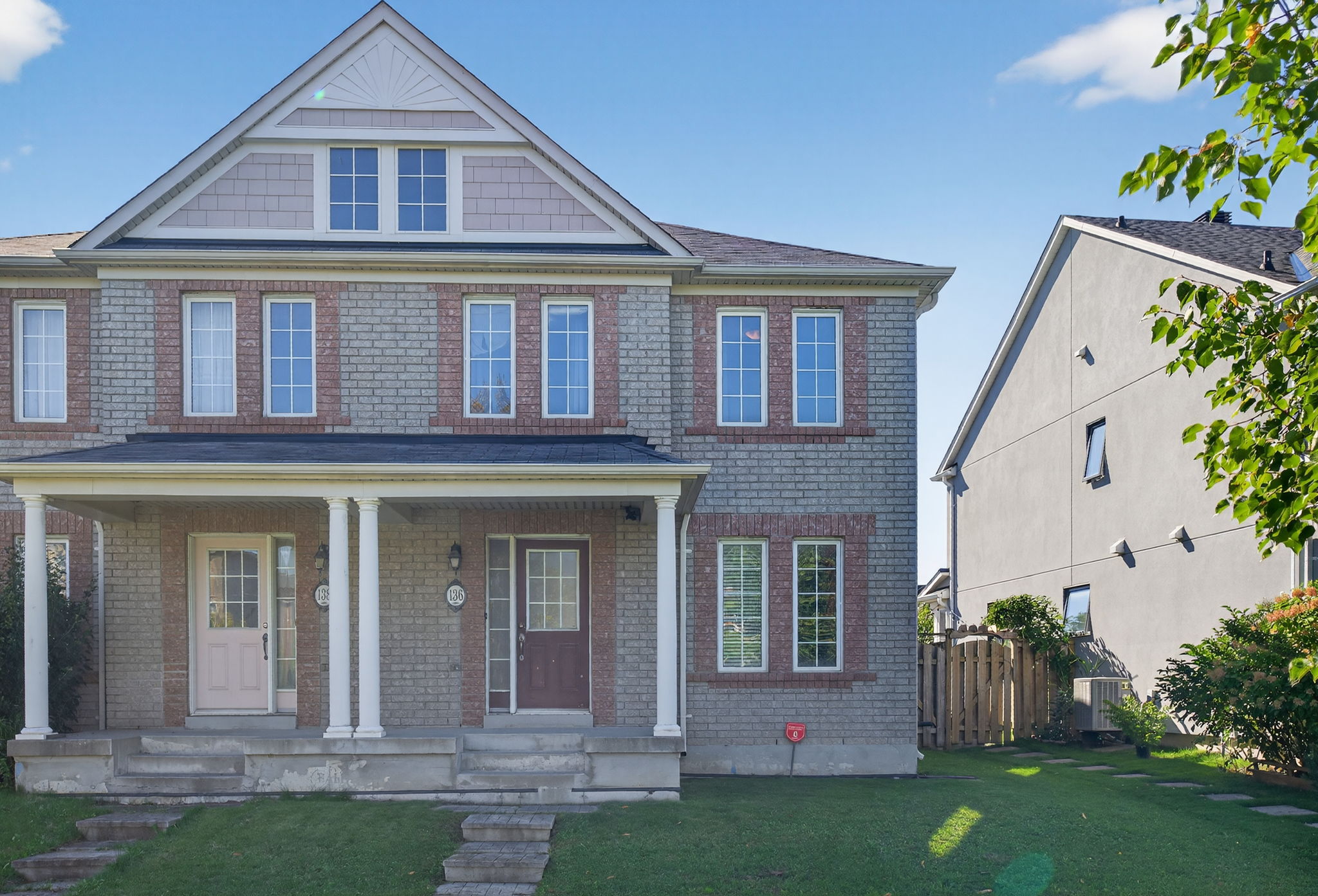 136 Gas Lamp Ln, Markham ON