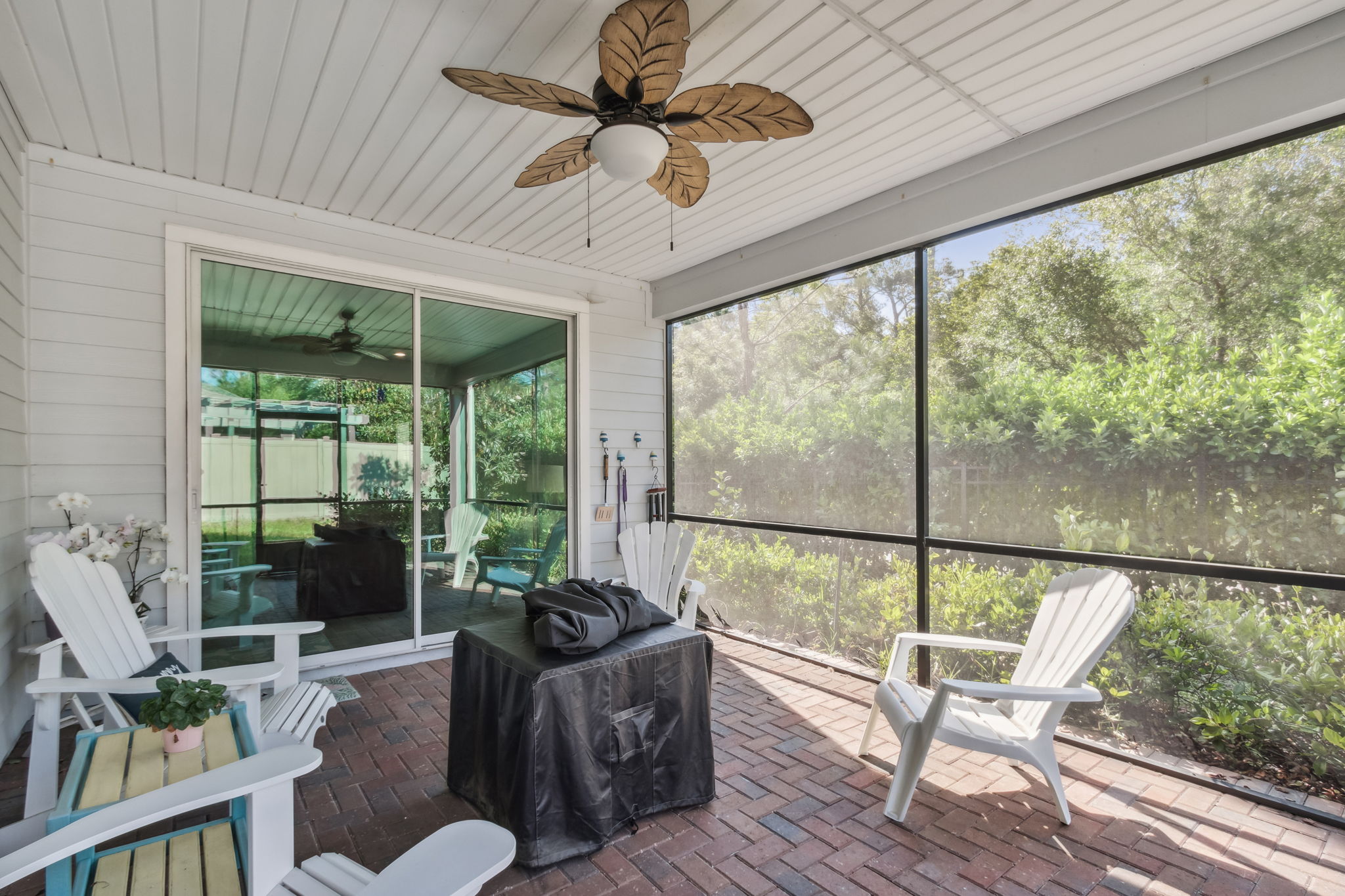 Screened-in Porch