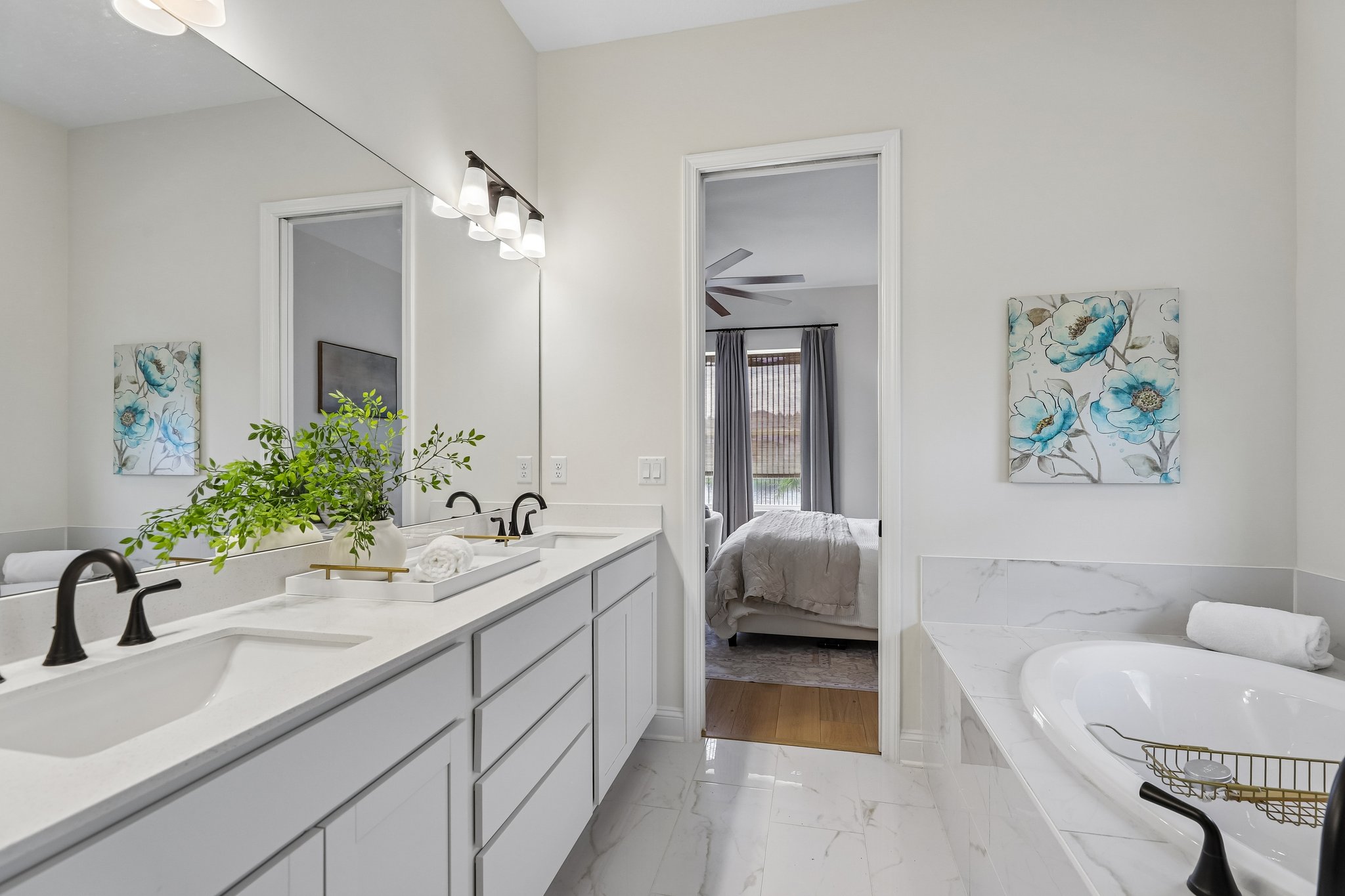Iris Creek Dr-S1709-032.jpg