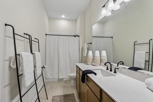 Iris Creek Dr-S1709-019.jpg