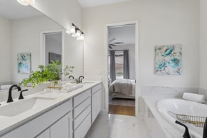Iris Creek Dr-S1709-032.jpg