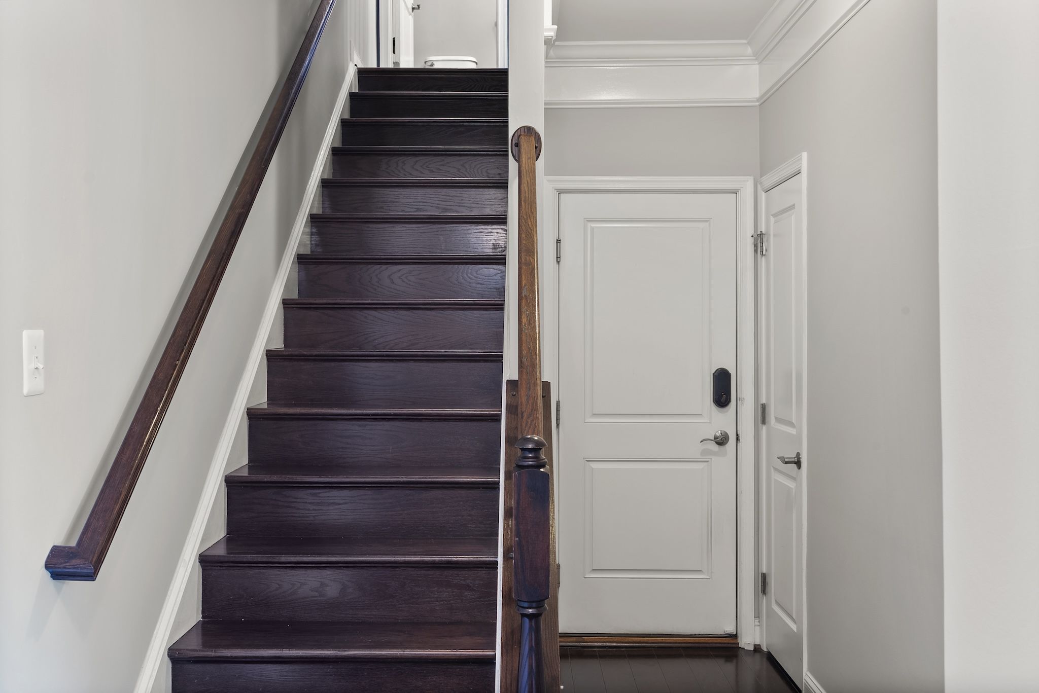 136 Linden 10