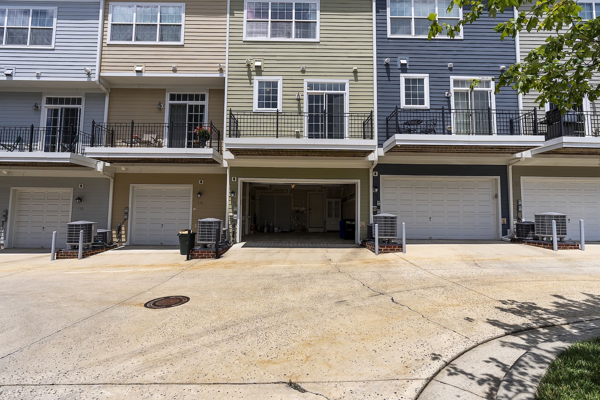 136 Linden 13