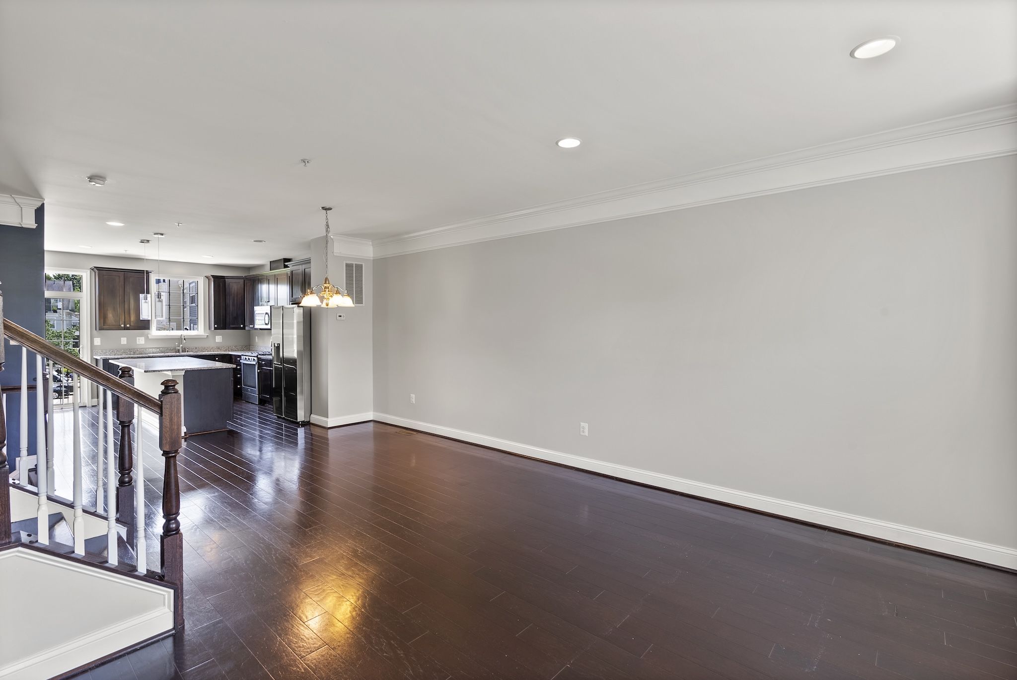 136 Linden 21