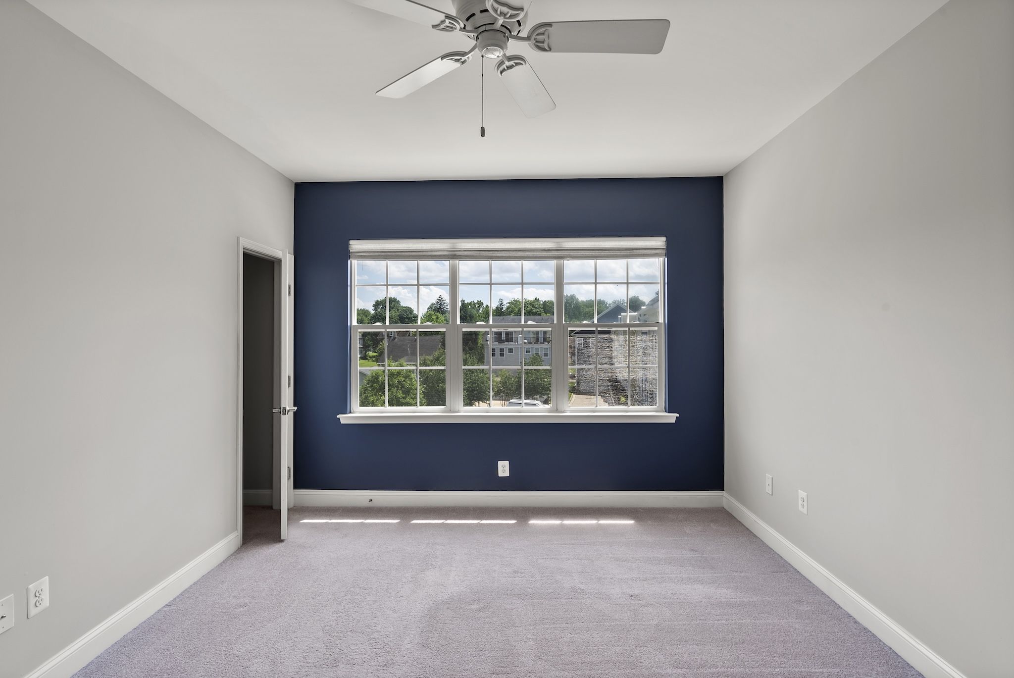 136 Linden 36