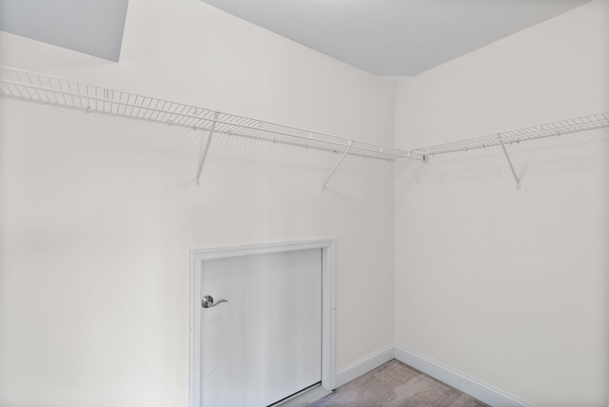 136 Linden 52