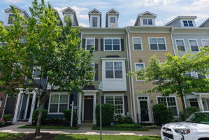 136 Linden 1