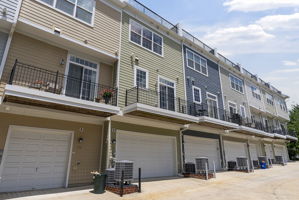 136 Linden 17