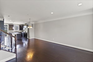 136 Linden 21