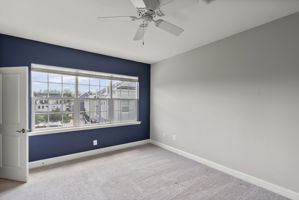 136 Linden 33