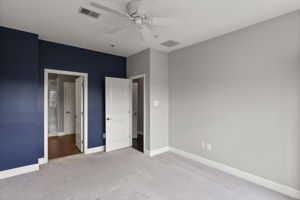 136 Linden 34