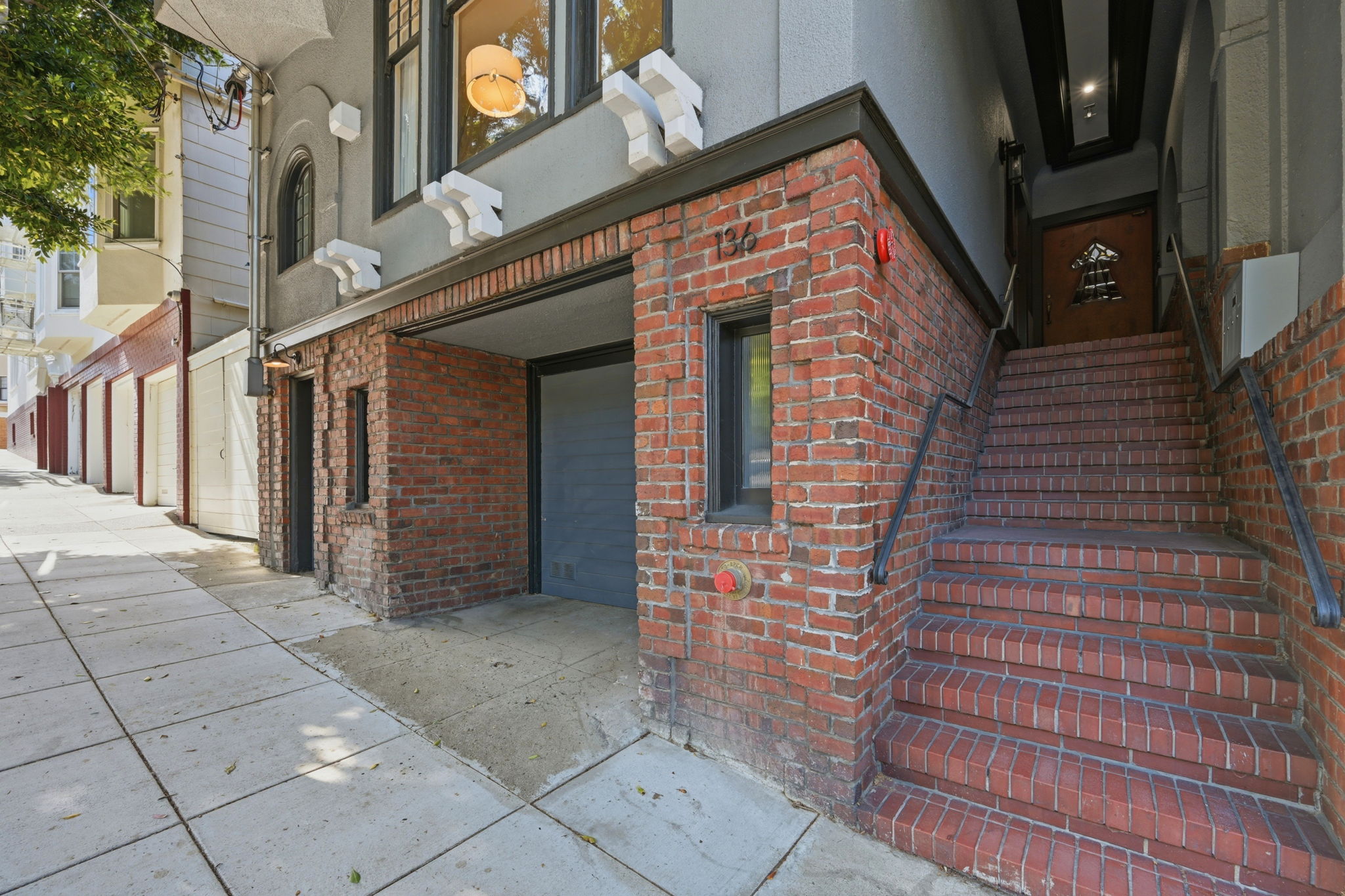 005_F8_136 Parnassus Ave