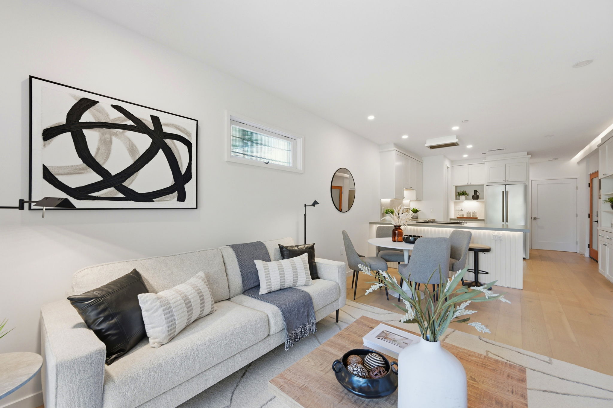 010_F8_136 Parnassus Ave