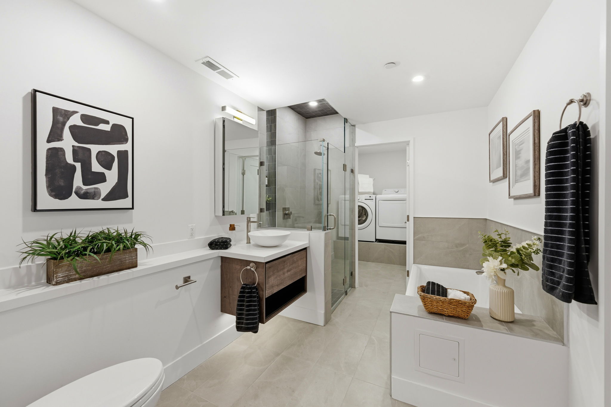 028_F8_136 Parnassus Ave