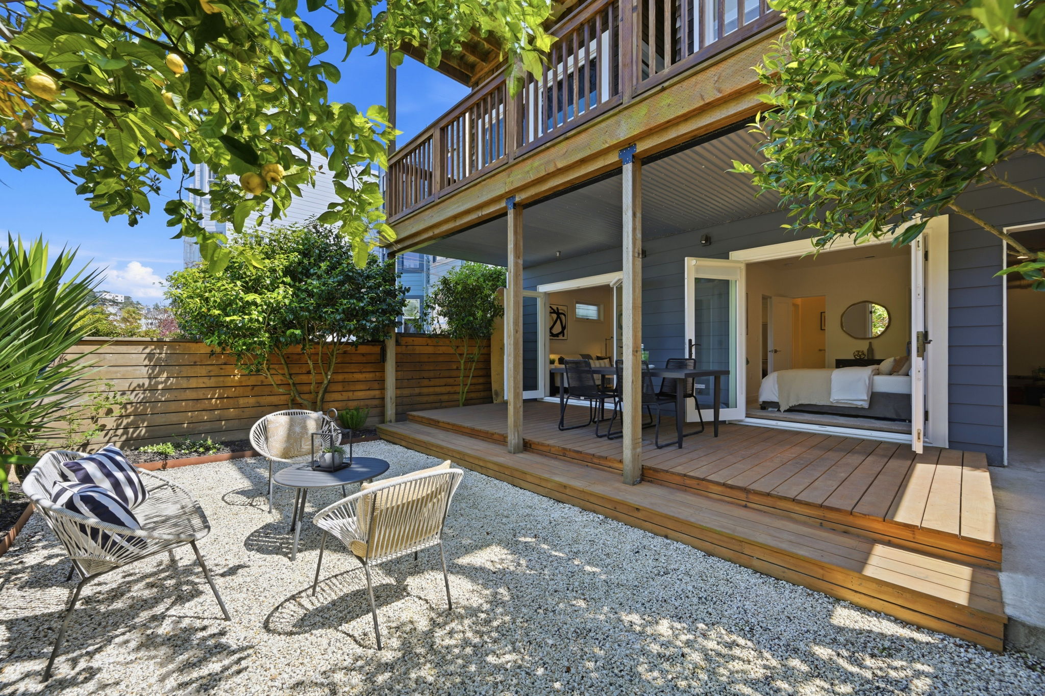 036_F8_136 Parnassus Ave