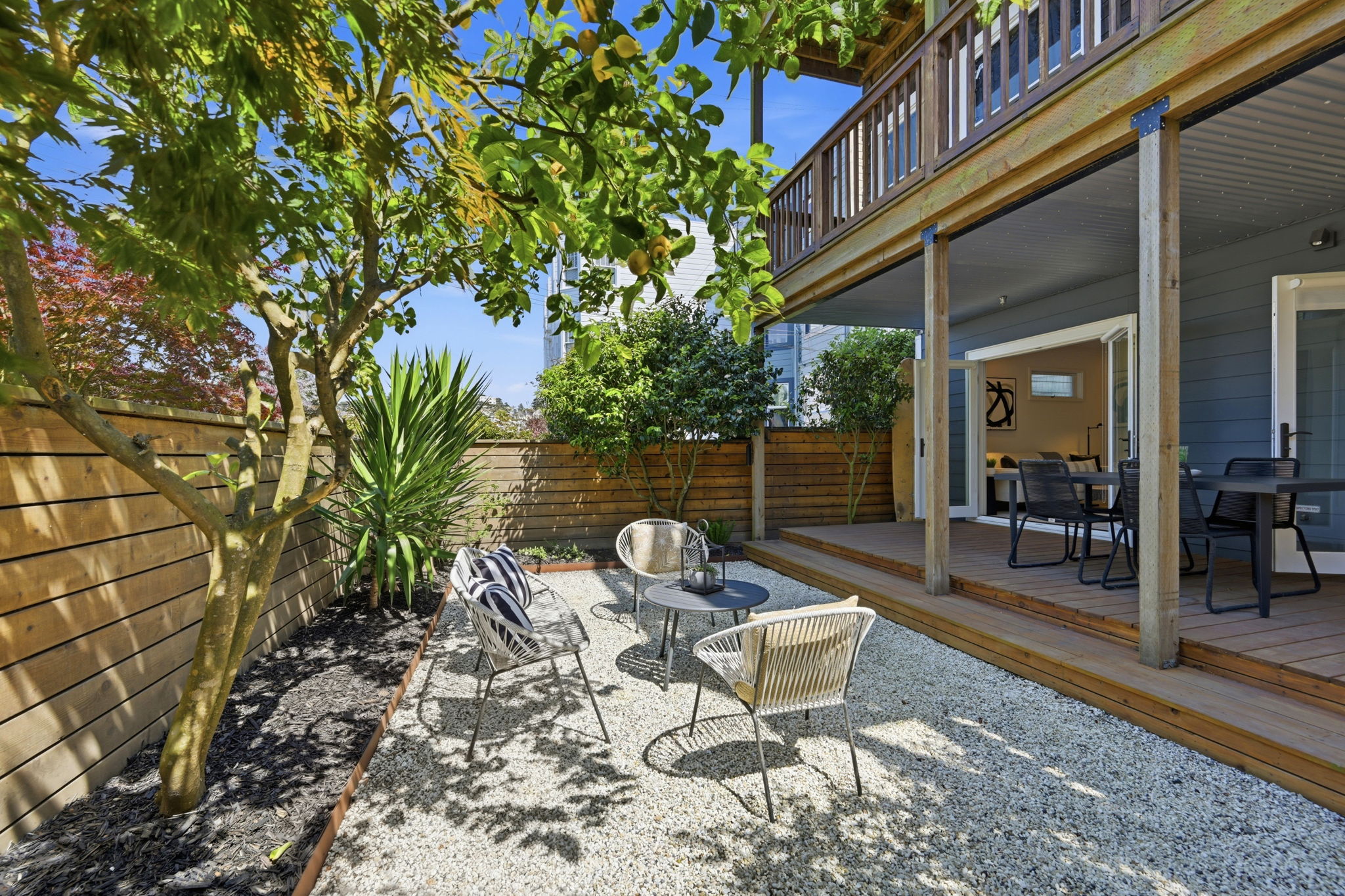 037_F8_136 Parnassus Ave