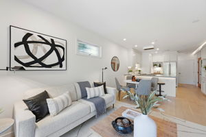 010_F8_136 Parnassus Ave