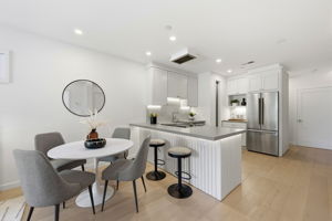 016_F8_136 Parnassus Ave