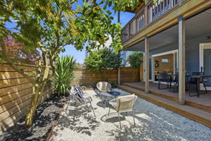 037_F8_136 Parnassus Ave