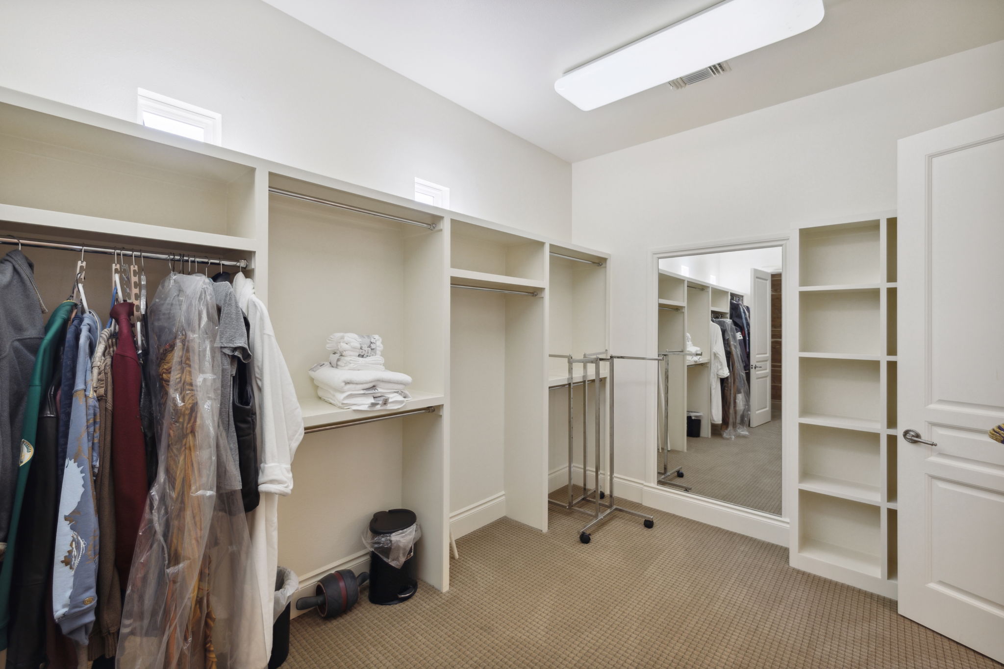 Primary Suite 2 Closet