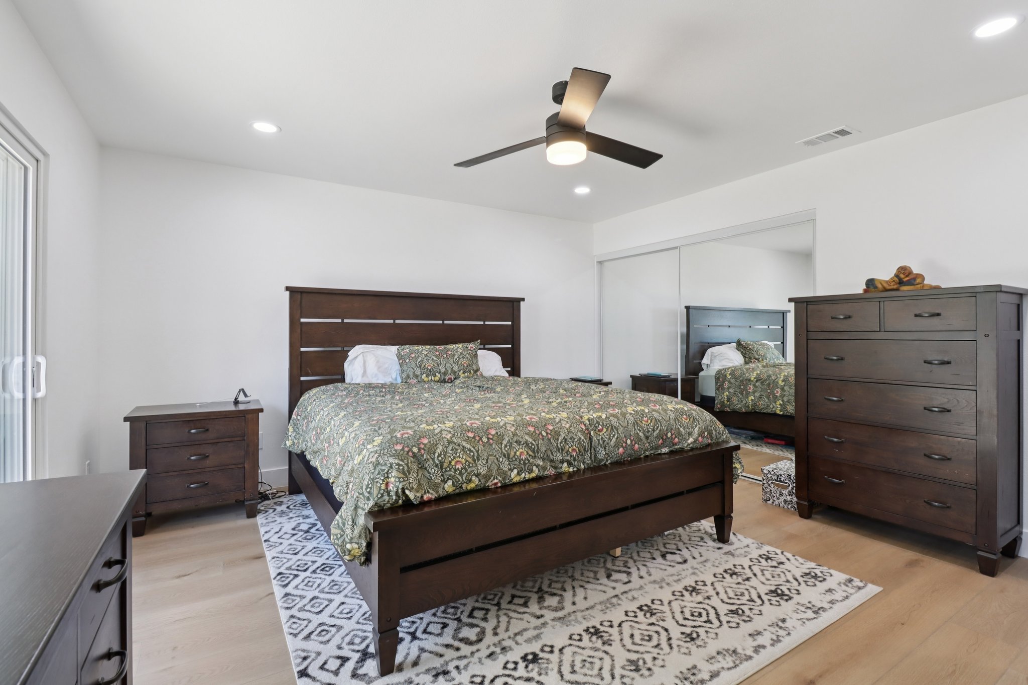 5th St-S2910-037.jpg