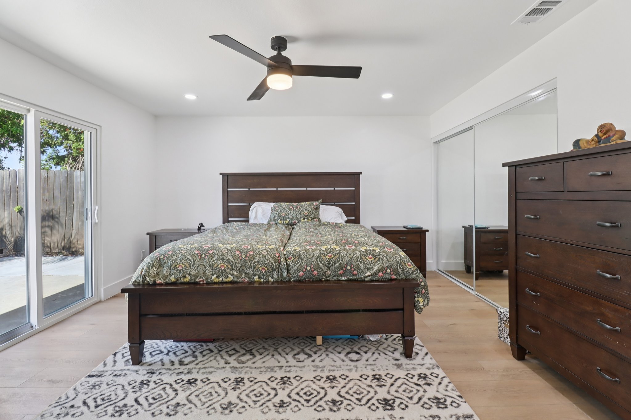 5th St-S2910-038.jpg