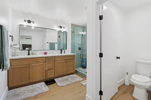 5th St-S2910-041.jpg