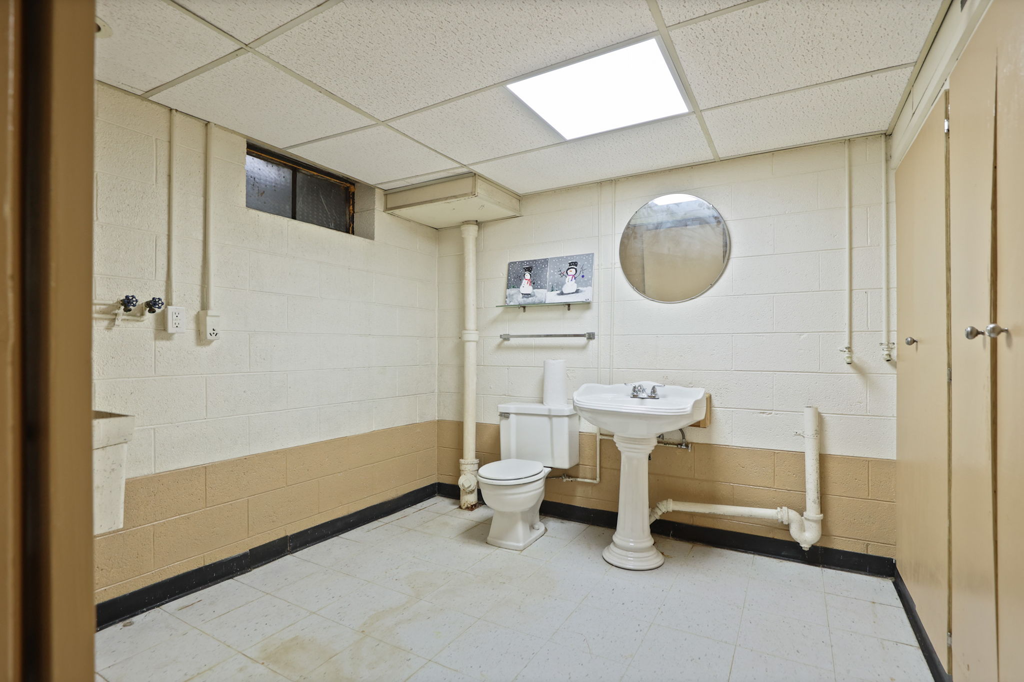  Photo 41