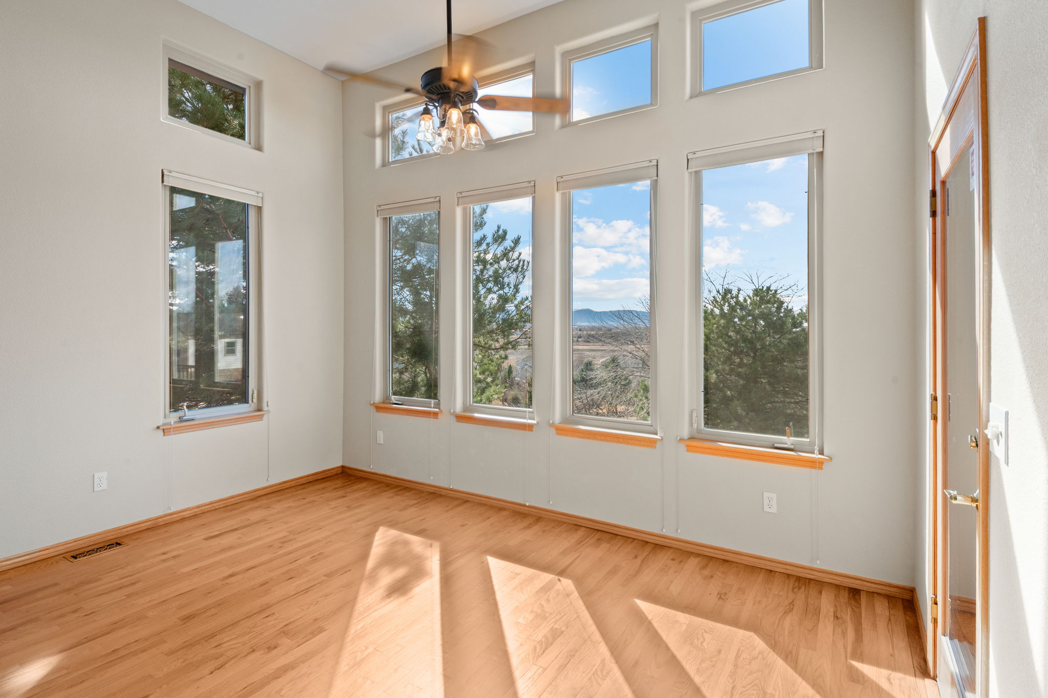 Breakfast, Lunch, Dinner and Wine with views