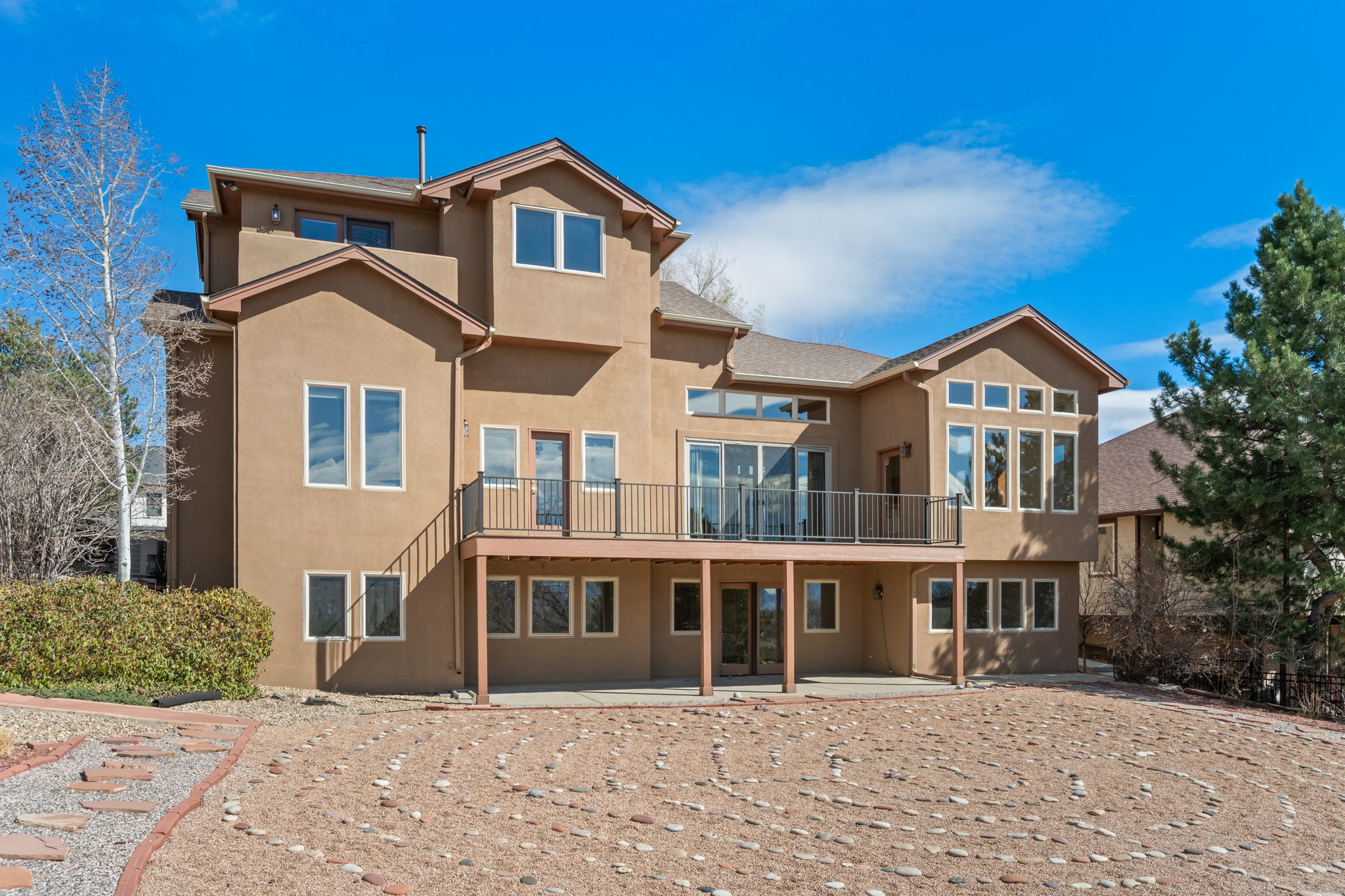 3 Levels with walls of windows to enjoy the mountain views from