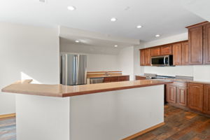 Full Kitchen in Ground floor walk out Basement