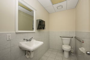  Photo 33