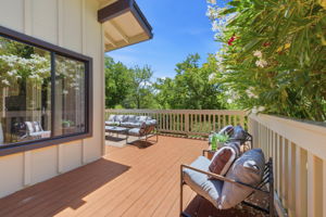 039_F8_1360 Trinity Dr