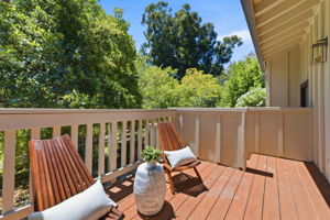 042_F8_1360 Trinity Dr