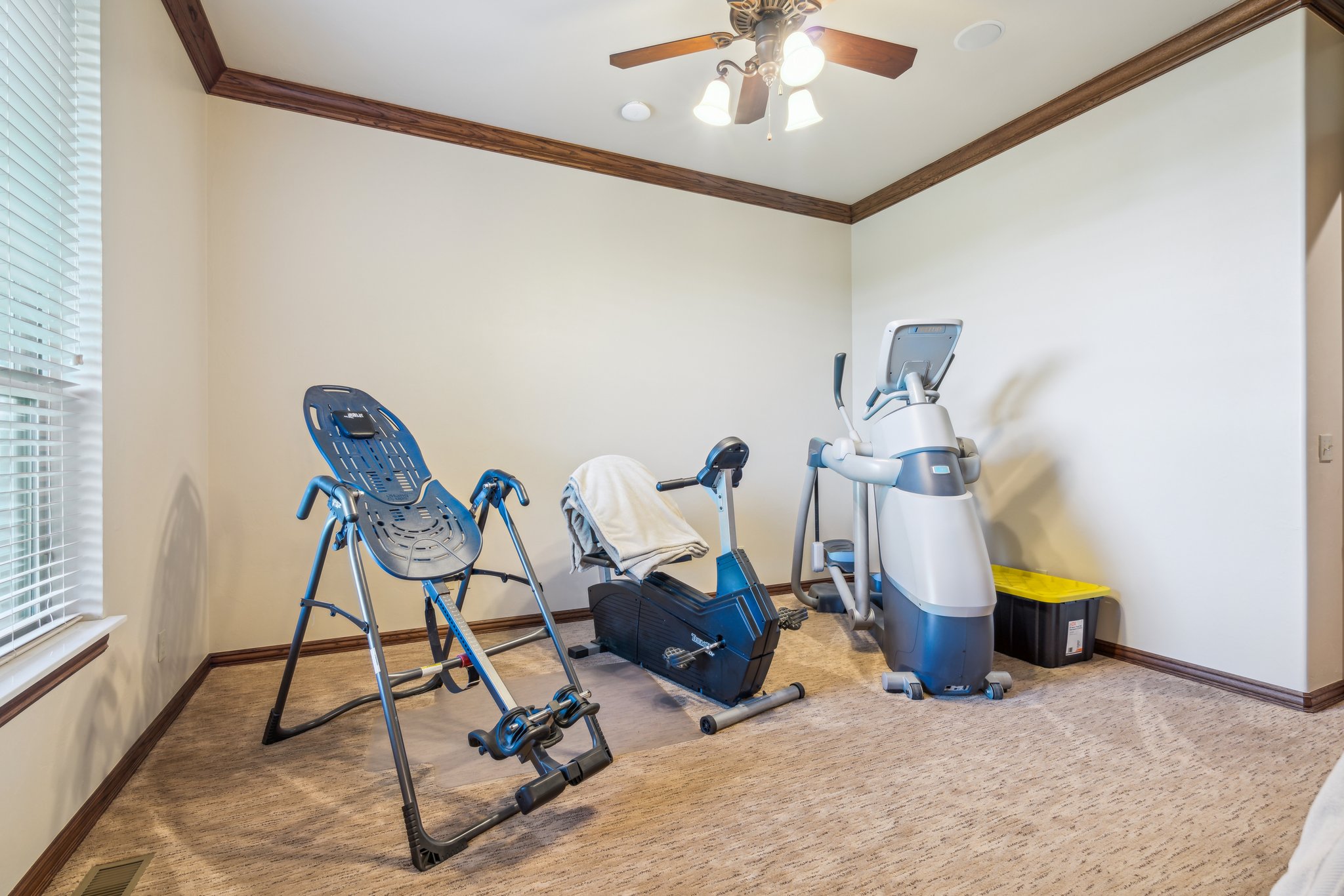 13600 W Britton Rd_052.jpg