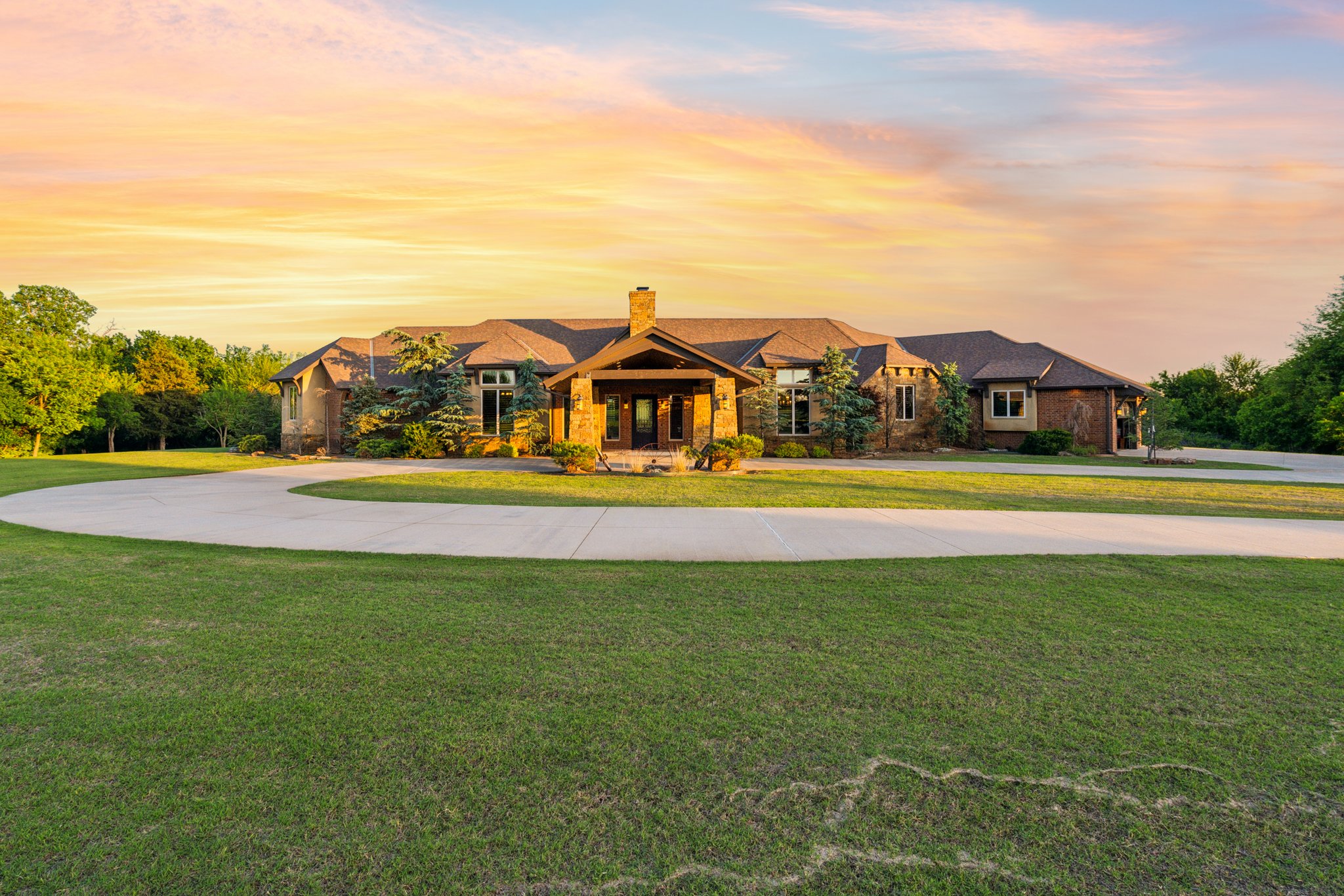 13600 W Britton Rd_001.jpg