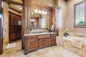 13600 W Britton Rd_037.jpg