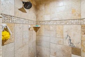 13600 W Britton Rd_049.jpg