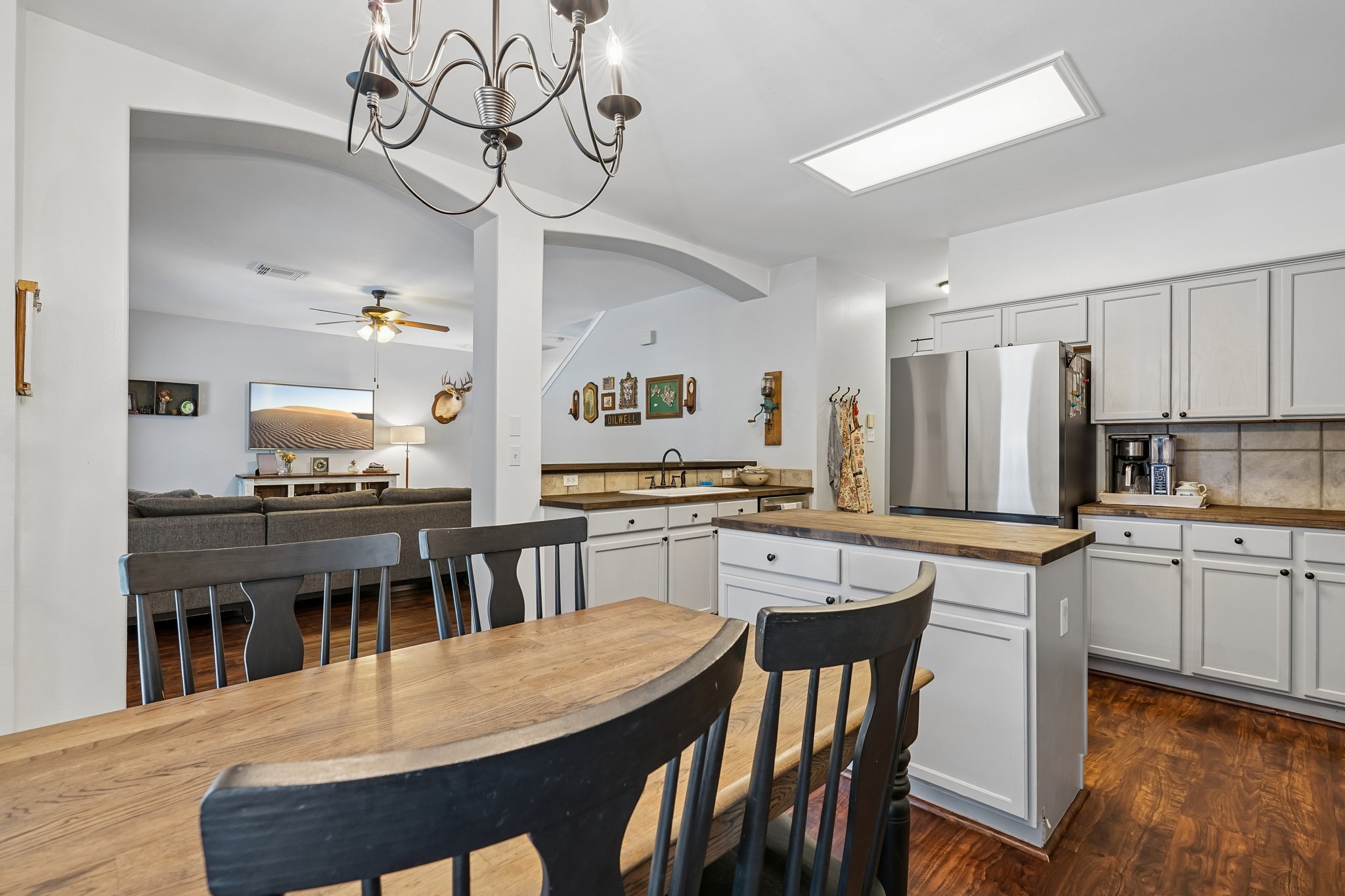 Mason Crest Dr-S2707-014.jpg
