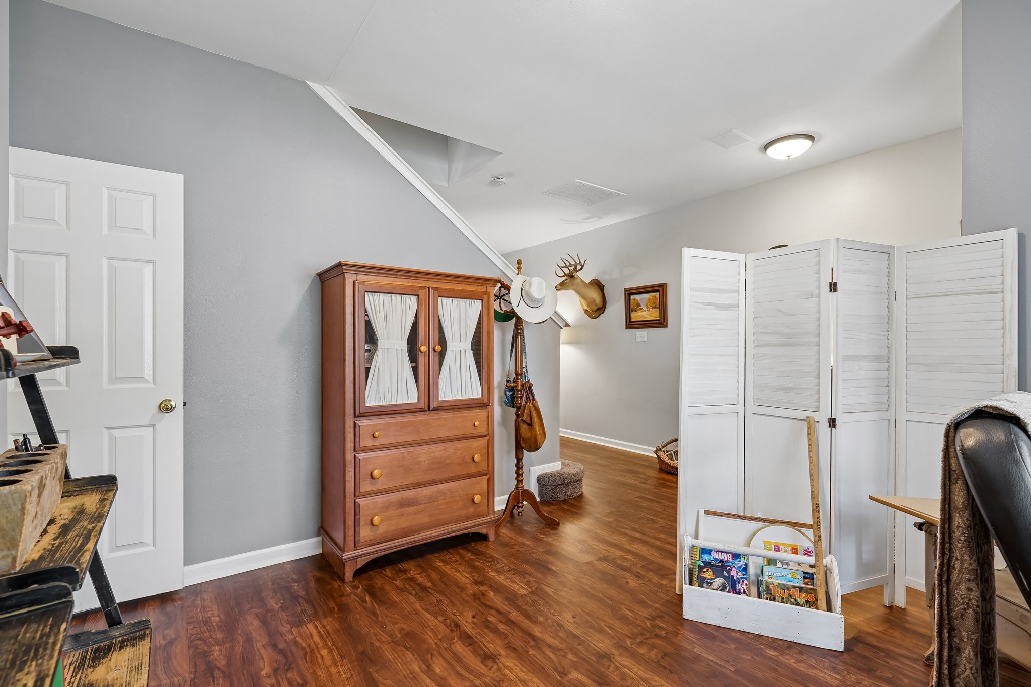 Mason Crest Dr-S2707-018.jpg
