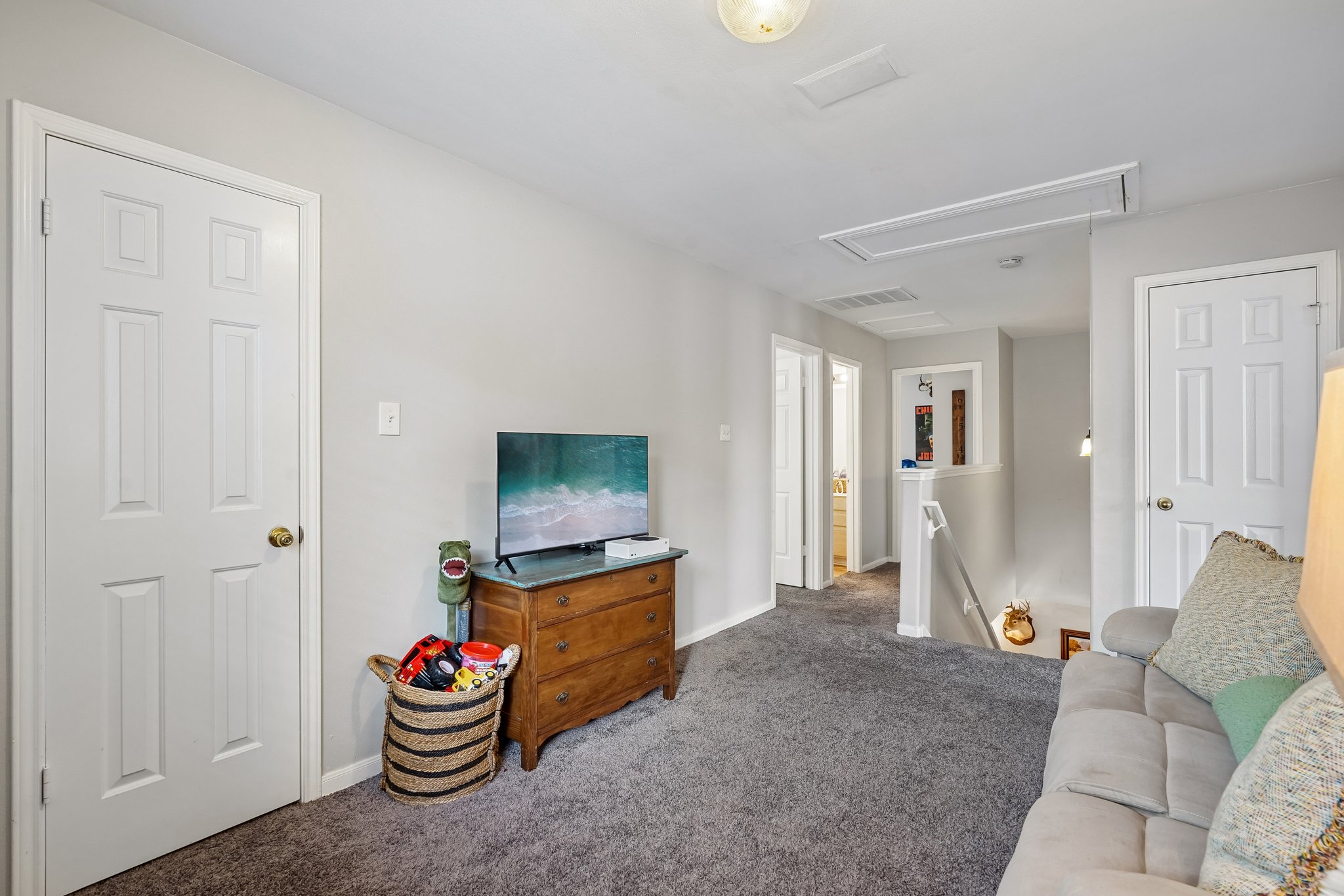 Mason Crest Dr-S2707-023.jpg