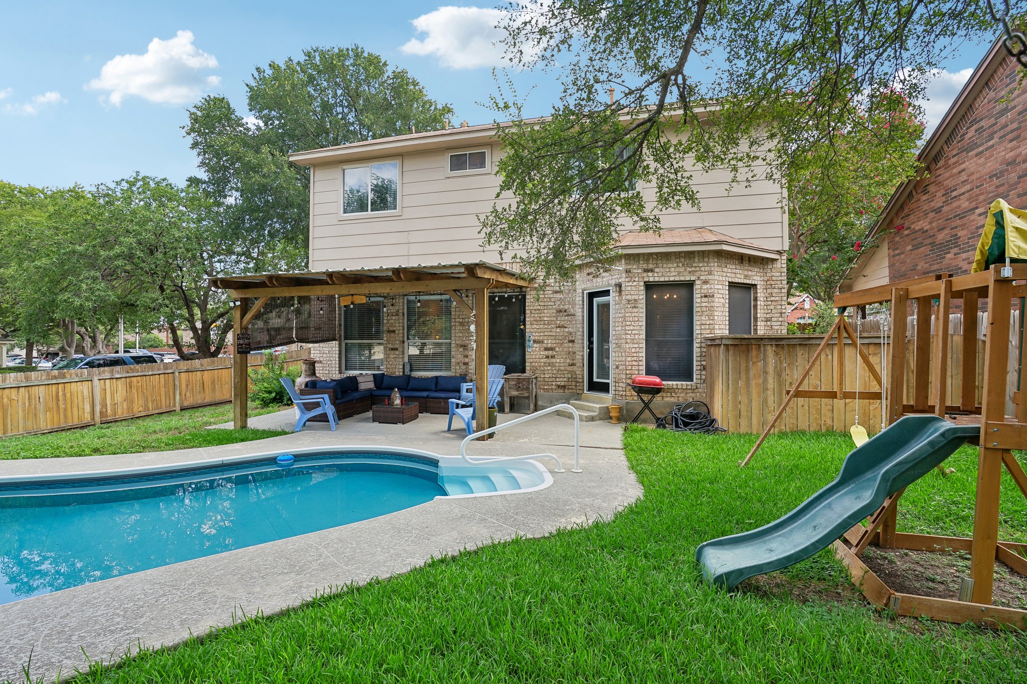 Mason Crest Dr-S2707-043.jpg
