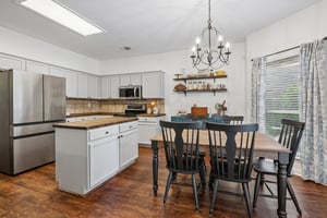 Mason Crest Dr-S2707-012.jpg