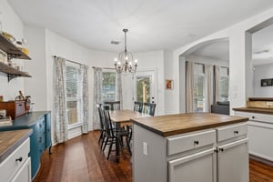 Mason Crest Dr-S2707-016.jpg