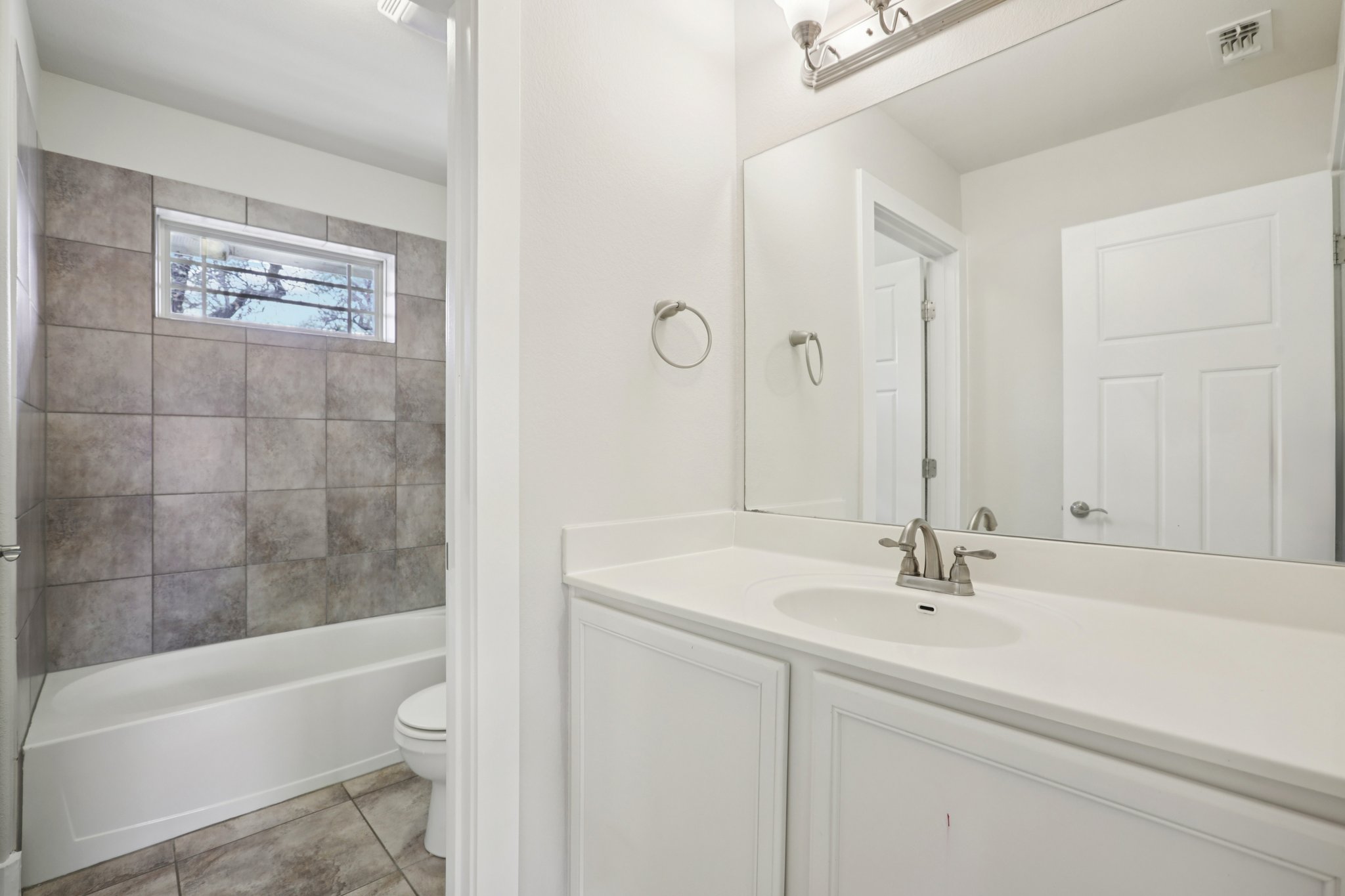 Avery Trestle Ln-S0903-036 (2).jpg