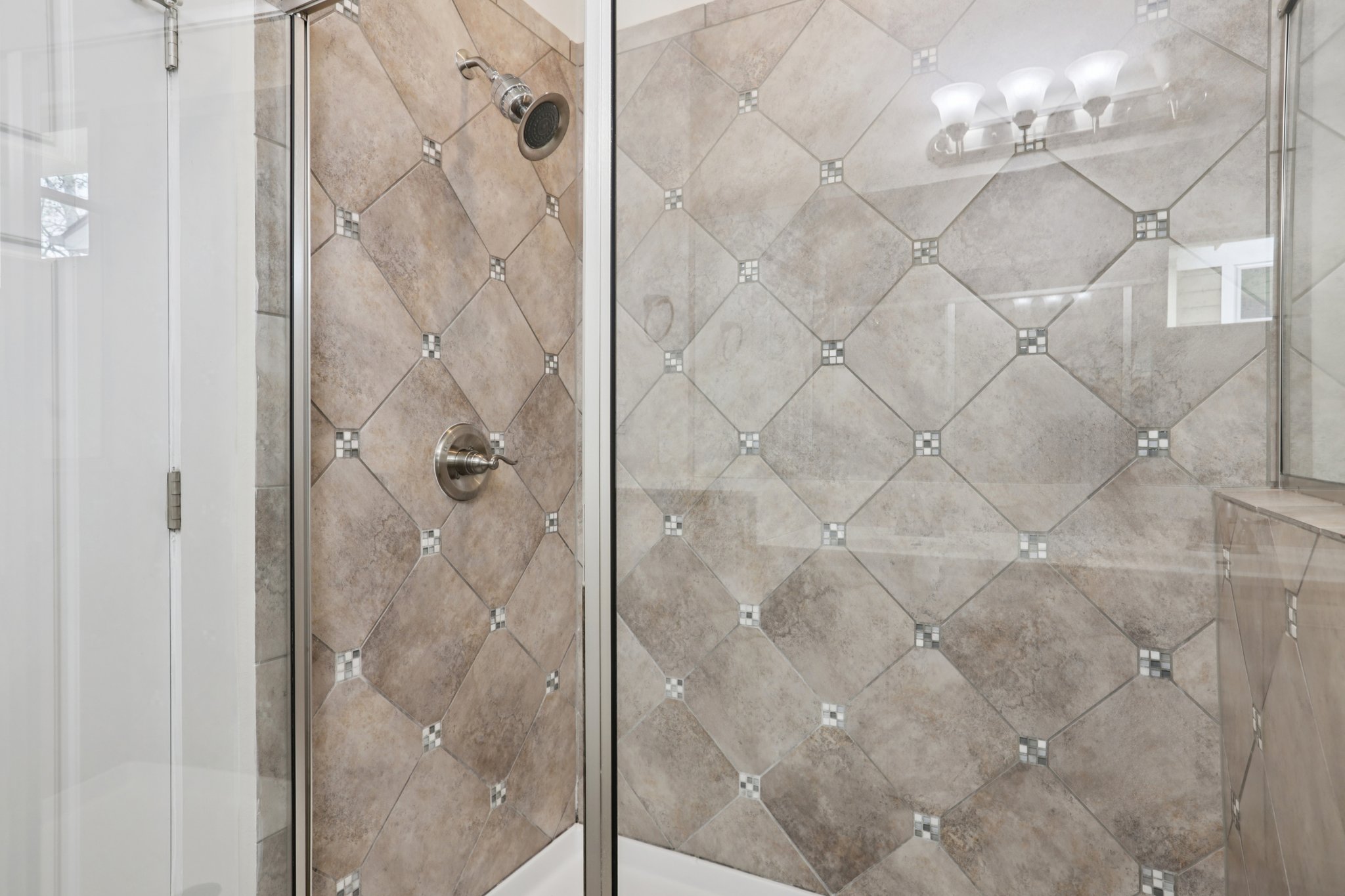 Avery Trestle Ln-S0903-038 (2).jpg