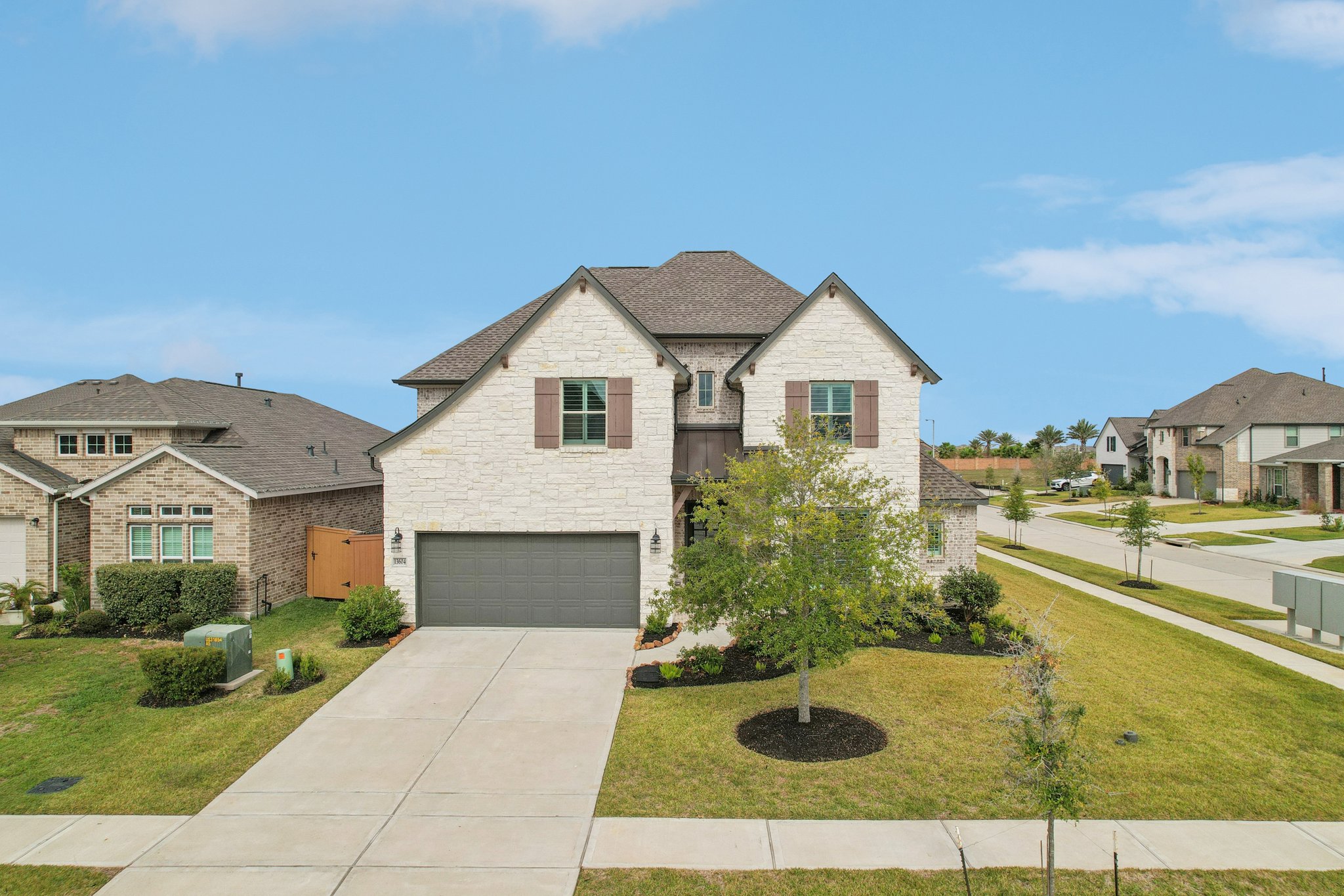 Sabine Lake Dr-S1811-036.jpg