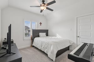 Sabine Lake Dr-S1811-029.jpg